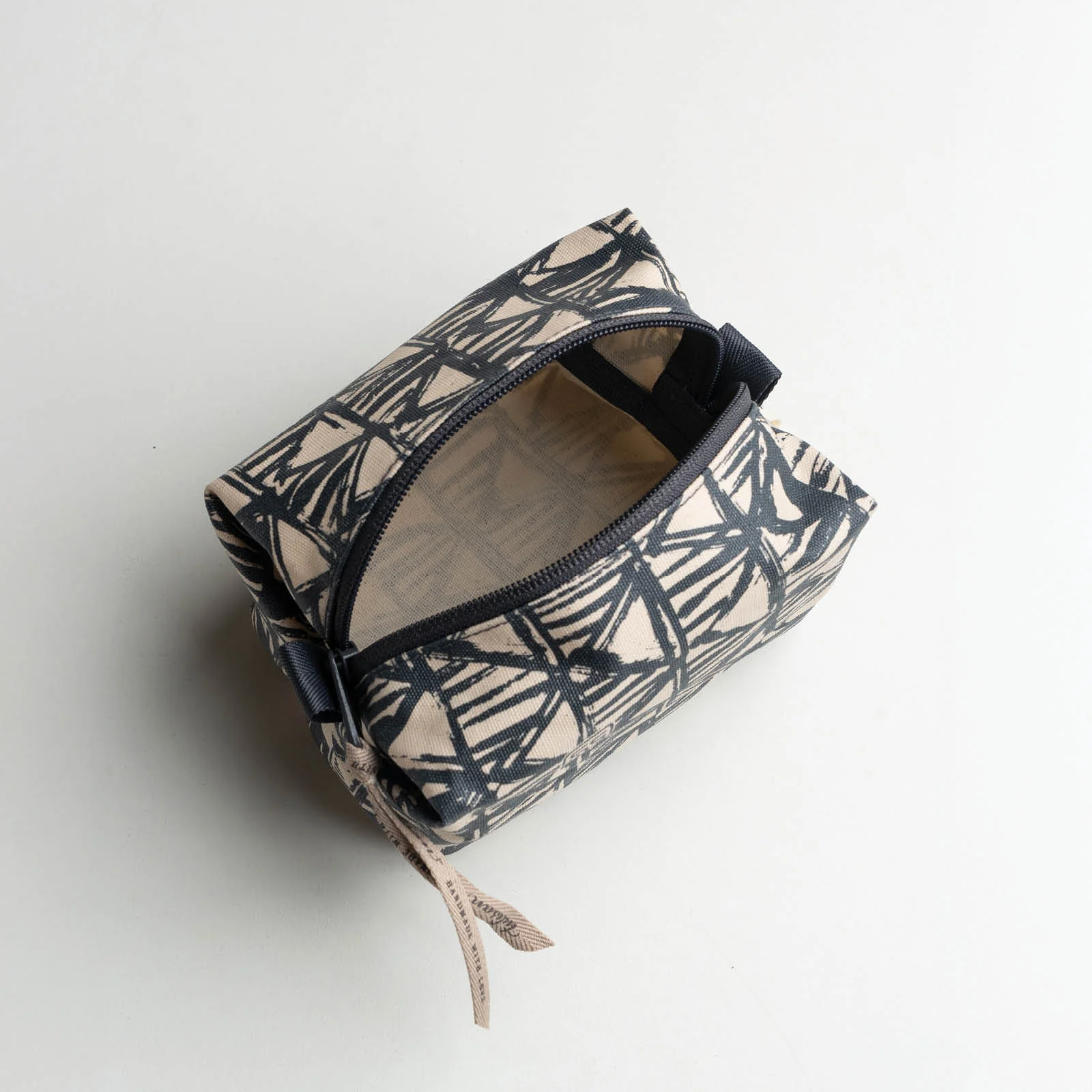 Alih - Small Cube - Image 8