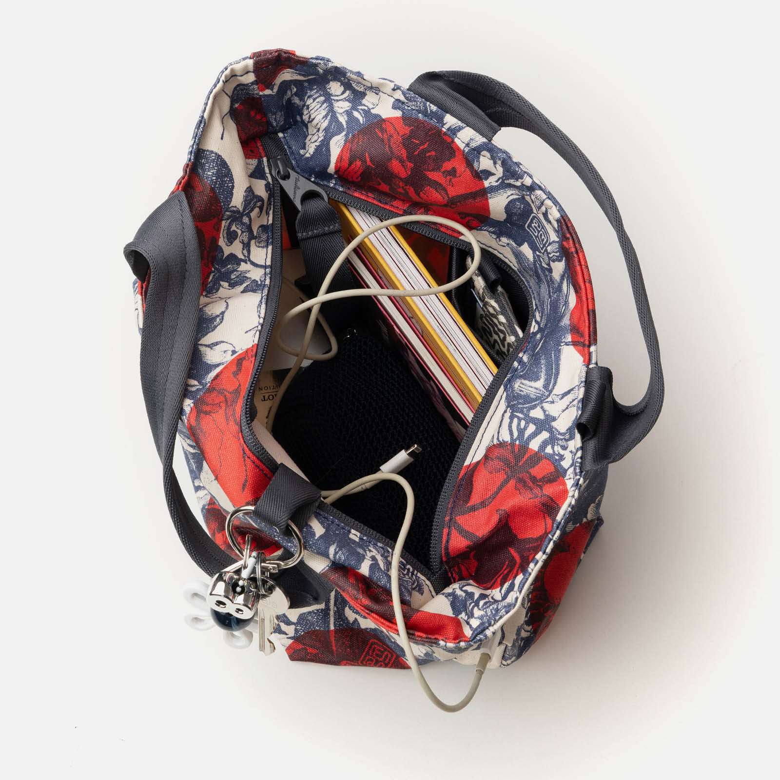 Botani Polka - Cosmopolitan Tote - Image 4