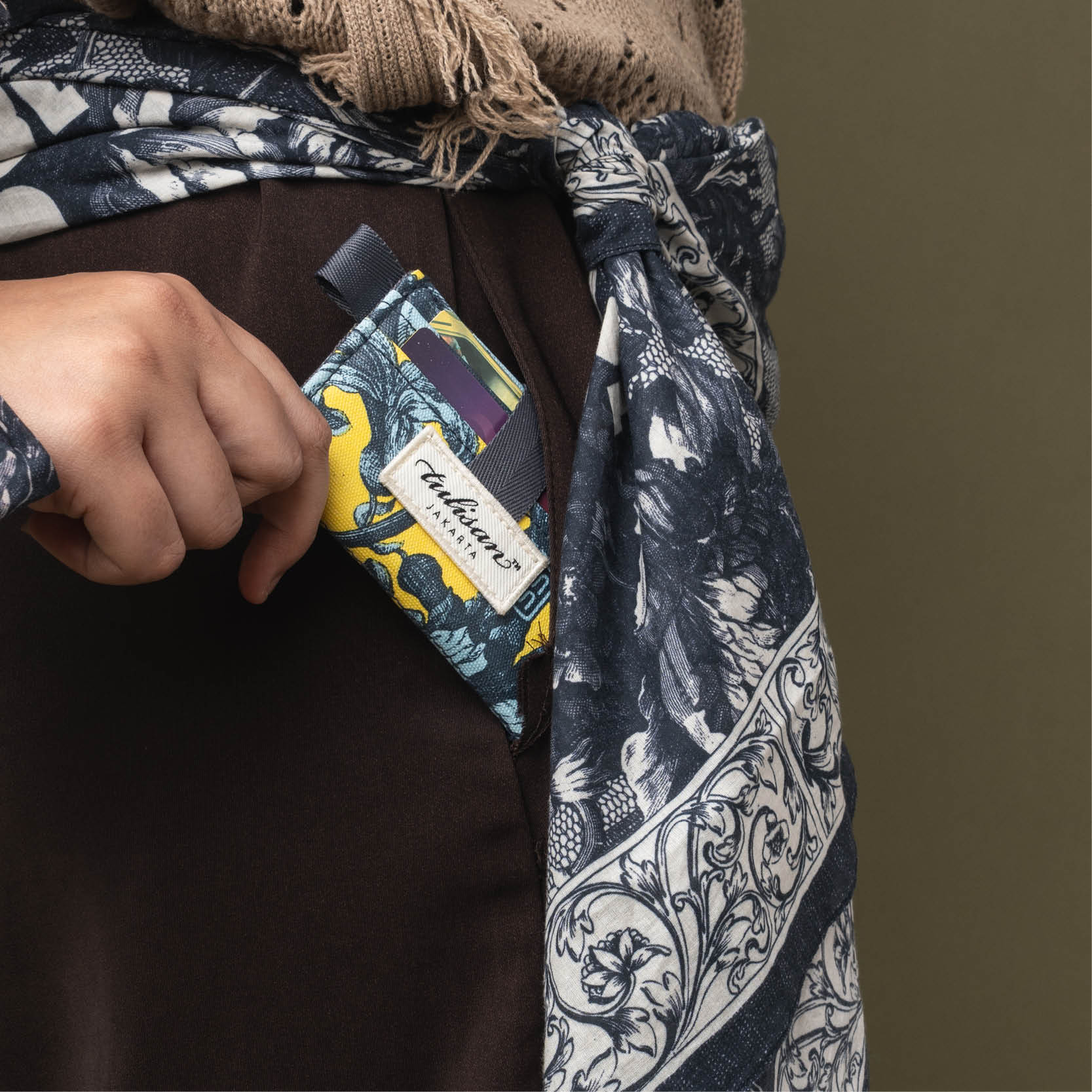 Botani Pop - Card Holder - Image 4