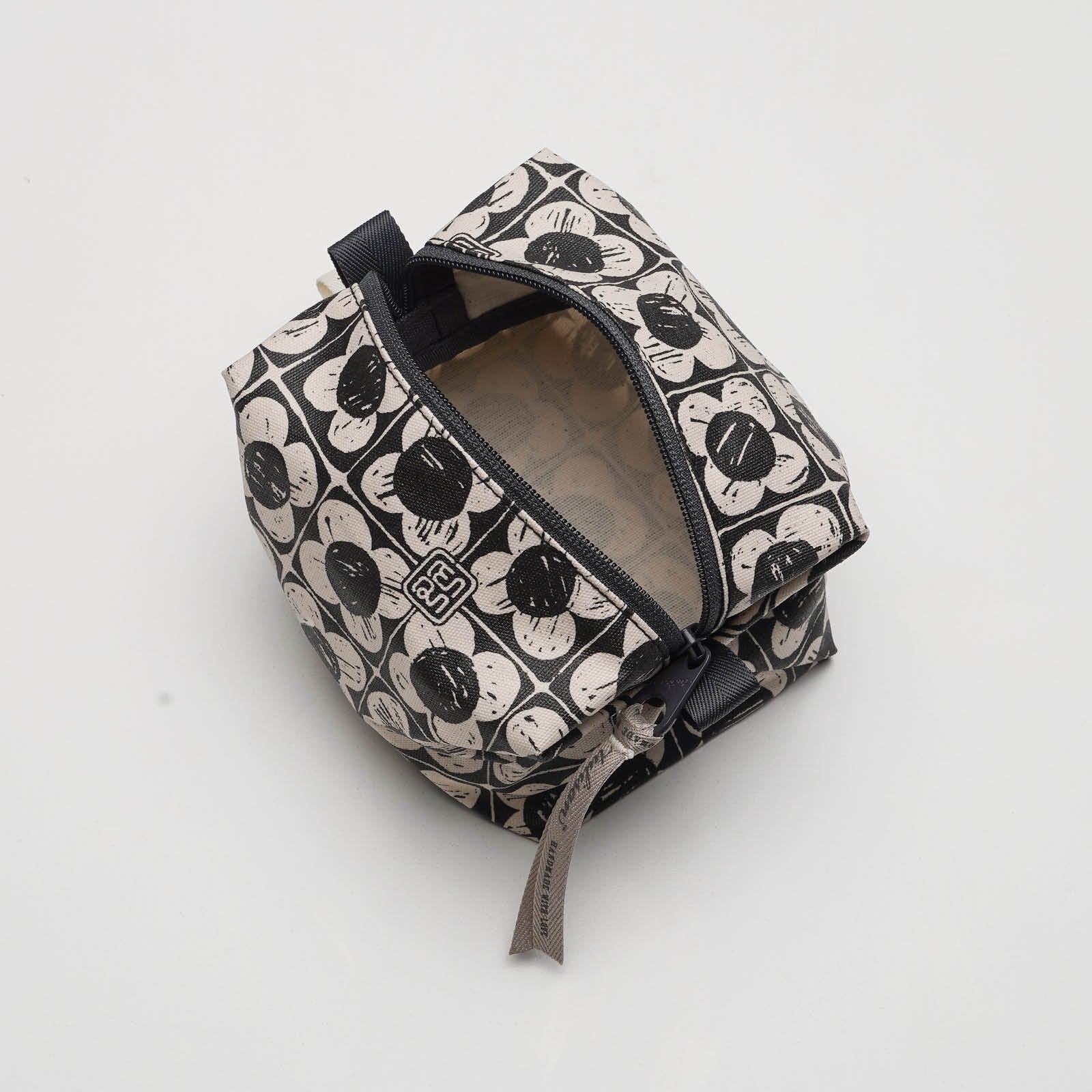 Bungaku - Small Cube - Image 3