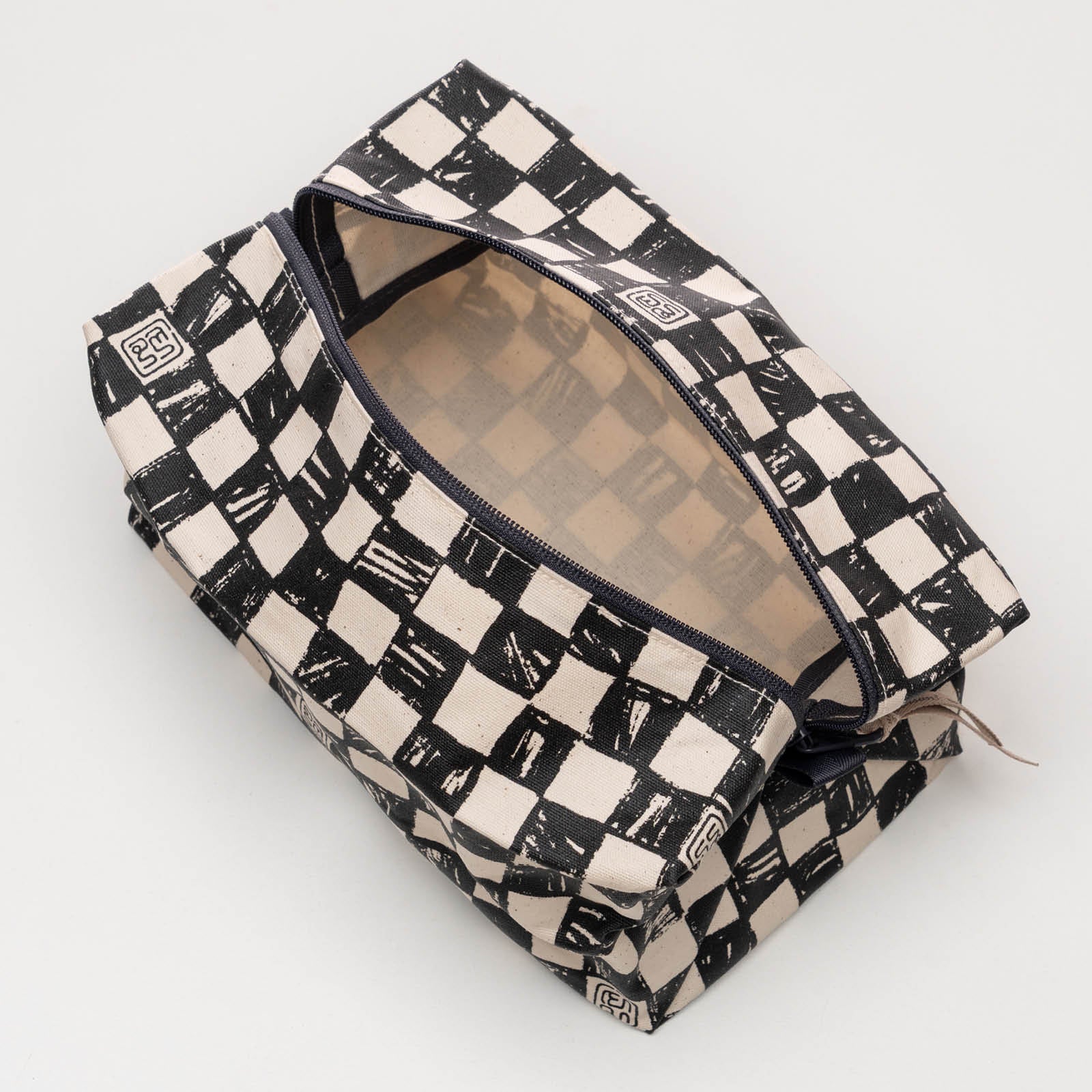 Catur - Medium Cube - Image 3