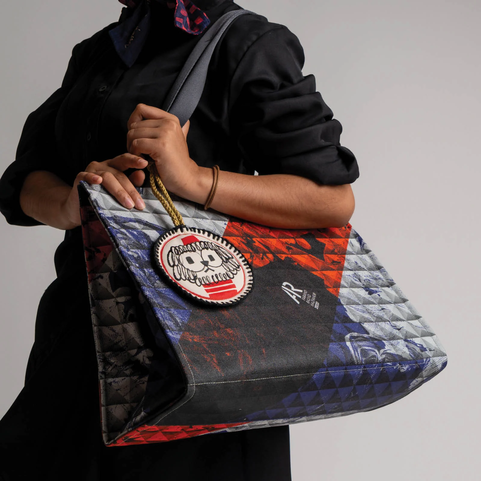 Daynight Space - Librarian Tote - Image 5