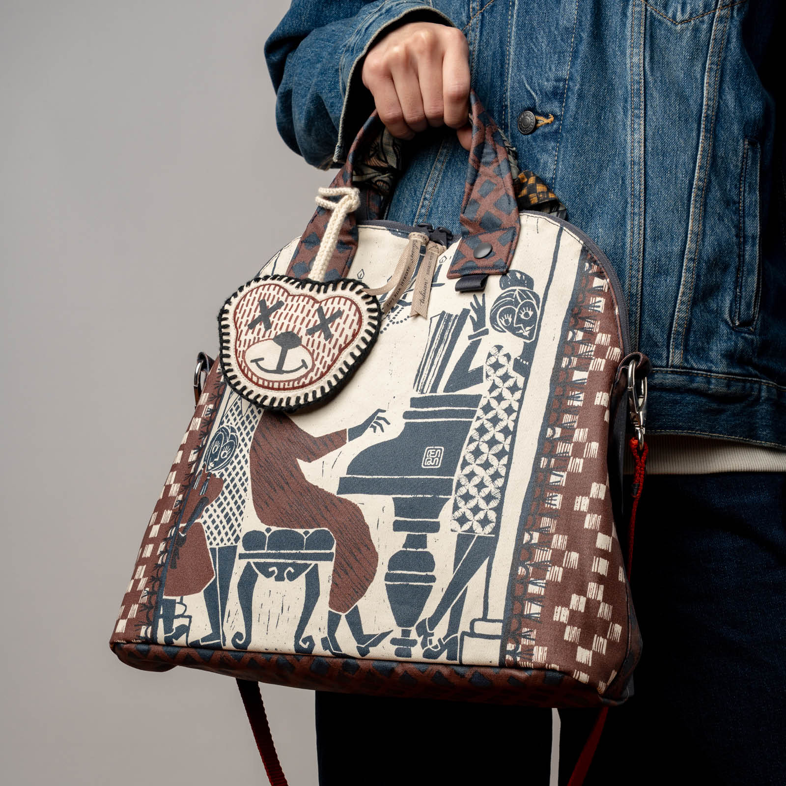 Four Women - Originals Opera Bag - Image 9