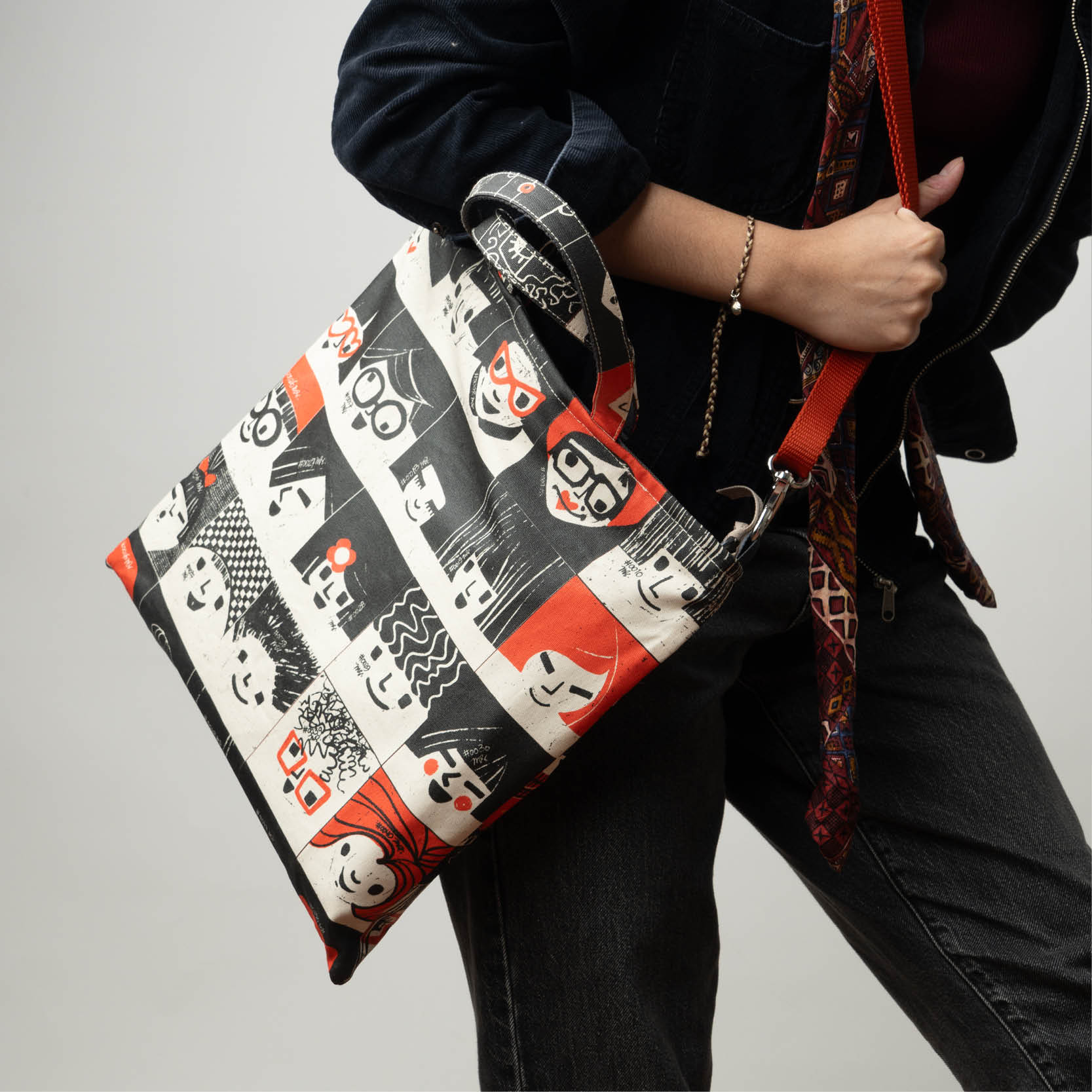 Kubot - Vinyl Bag - Image 5