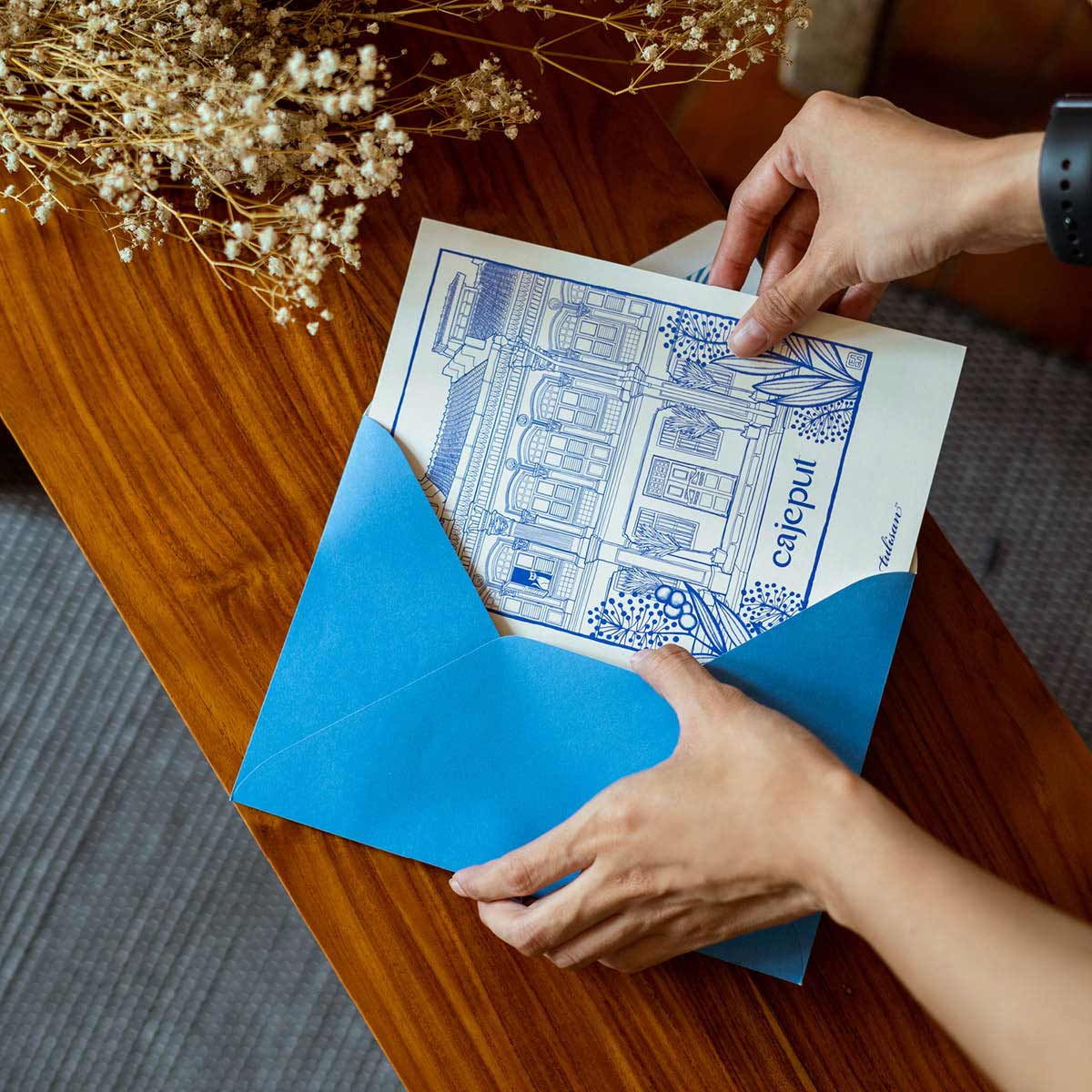 Large Postcard Set - Image 5