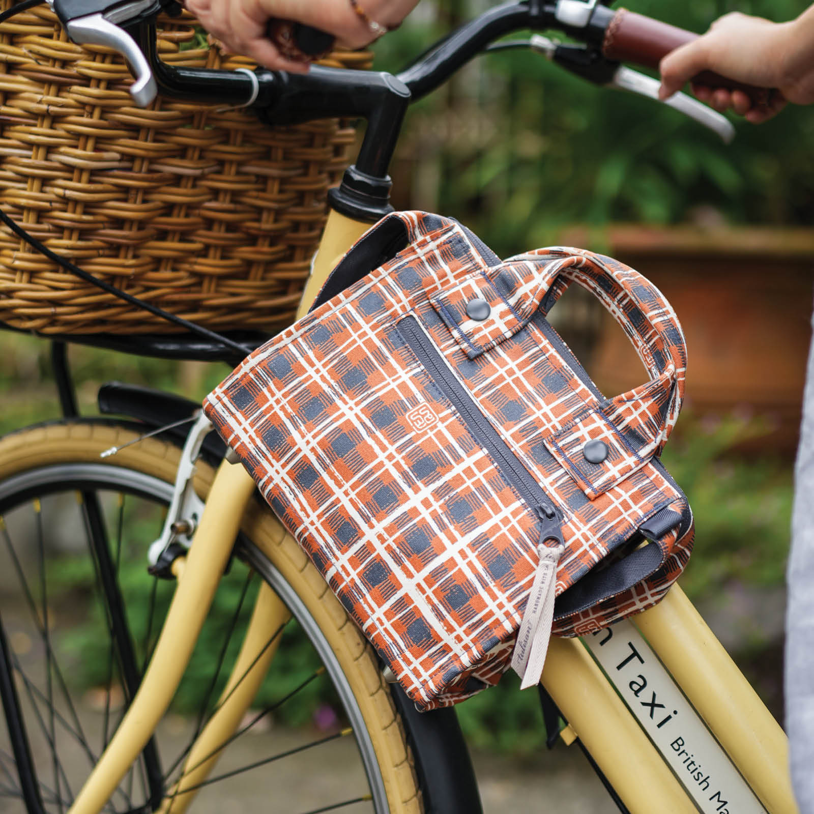 Madras - Florist Bag - Image 9