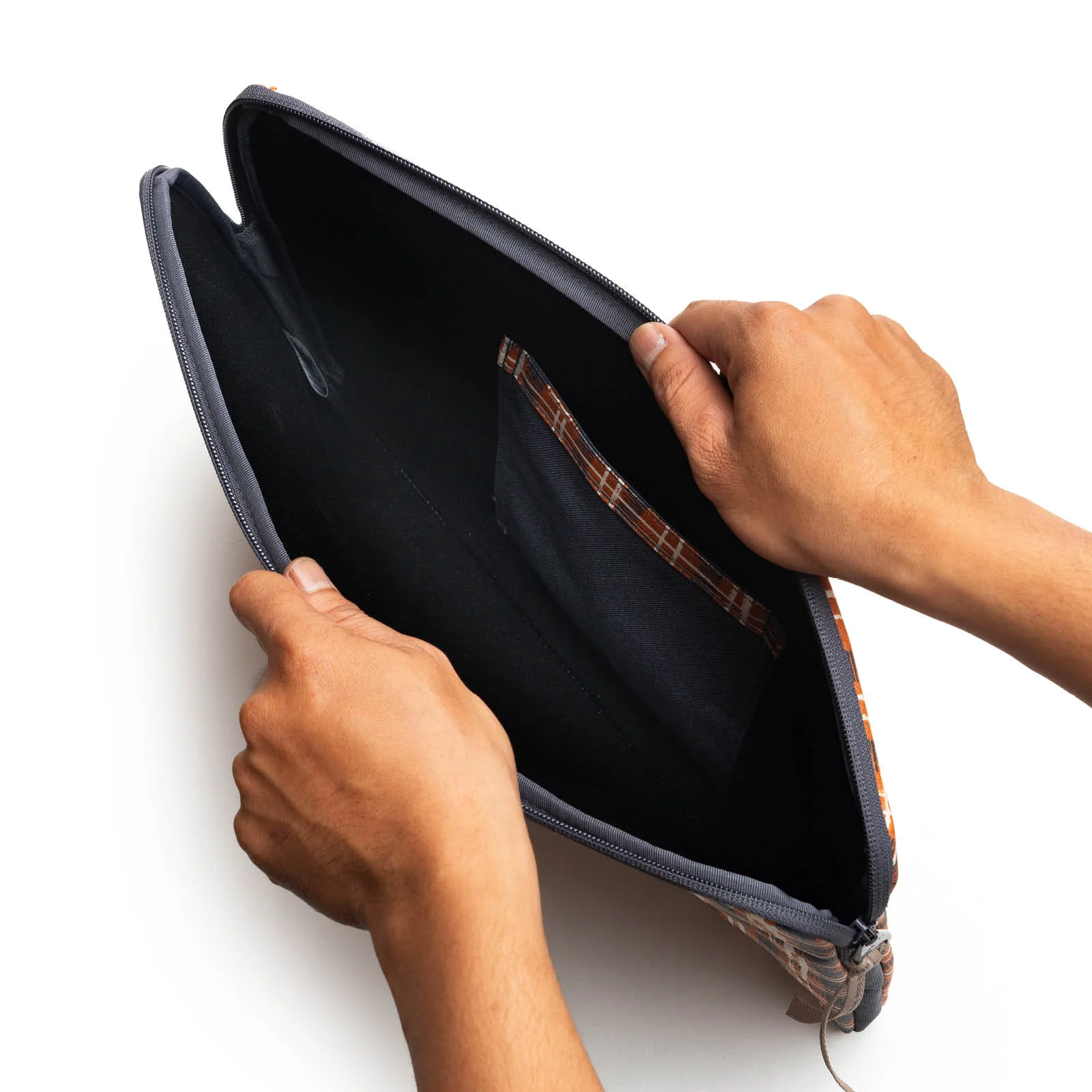 Madras - Large Proteger Pouch - Image 10