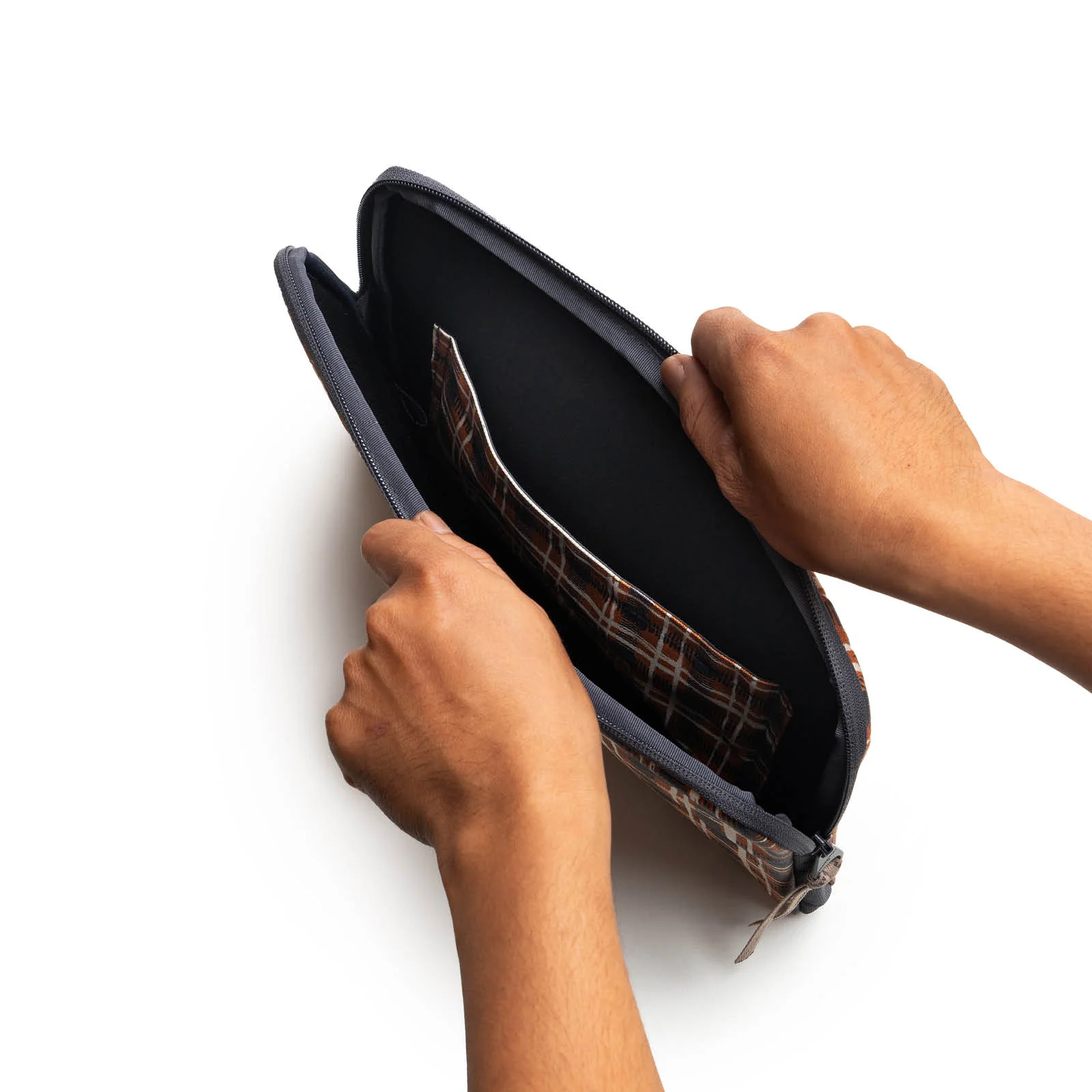 Madras - Small Proteger Pouch - Image 10