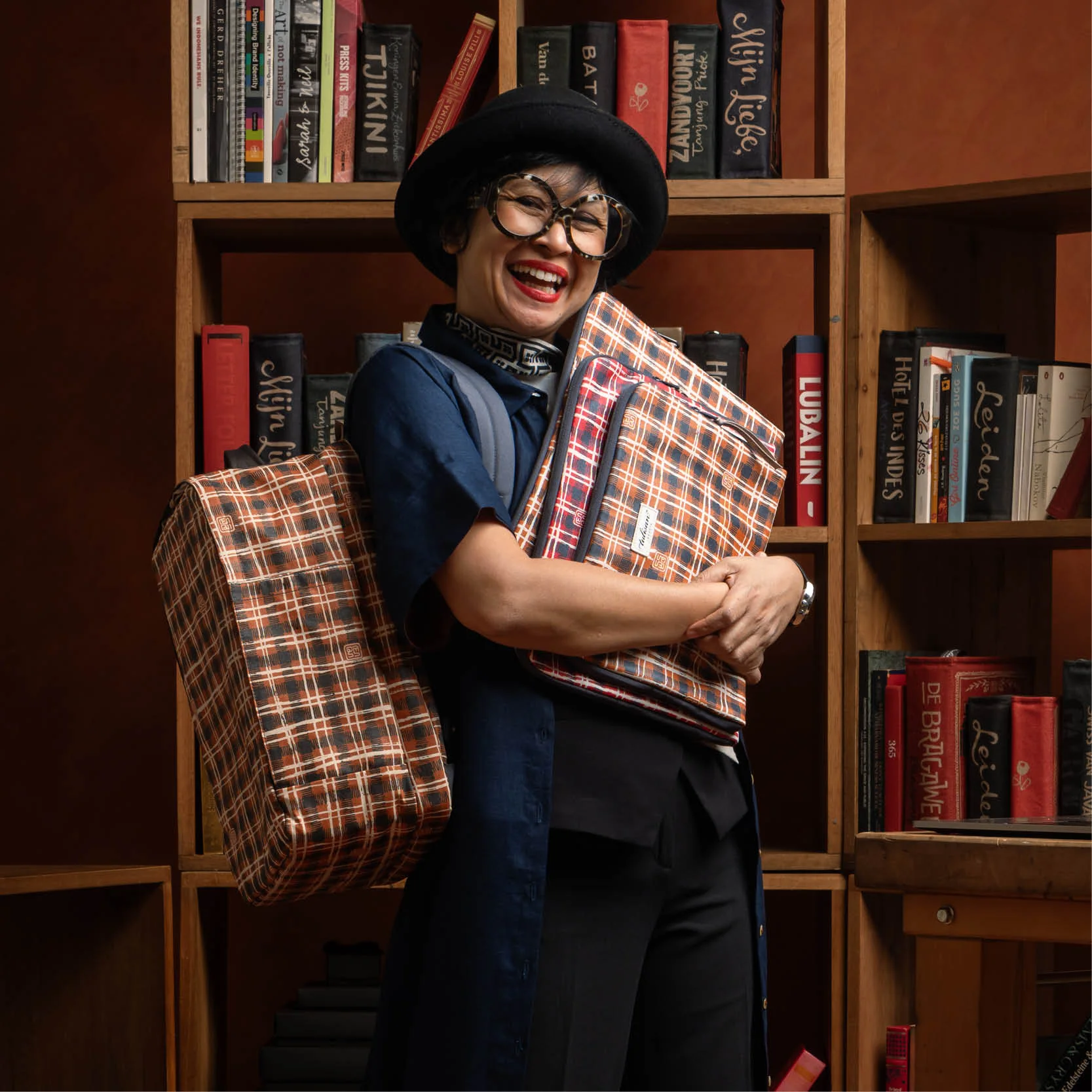 Madras - Wander Bag - Image 16