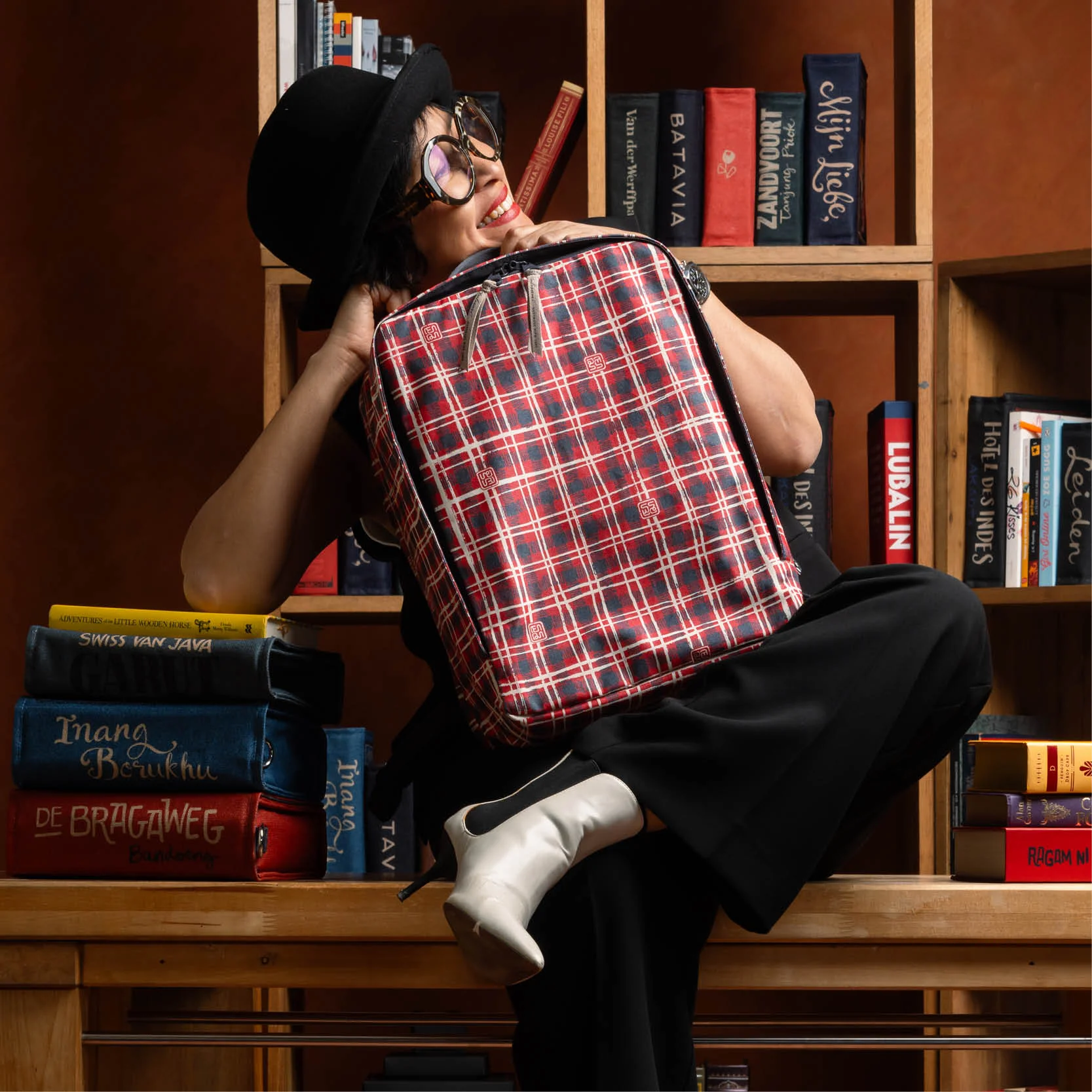 Madras - Wander Bag - Image 6