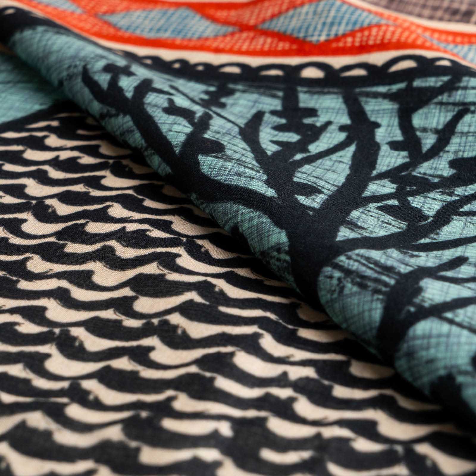 New Dawn - Mantilla Scarf - Image 5