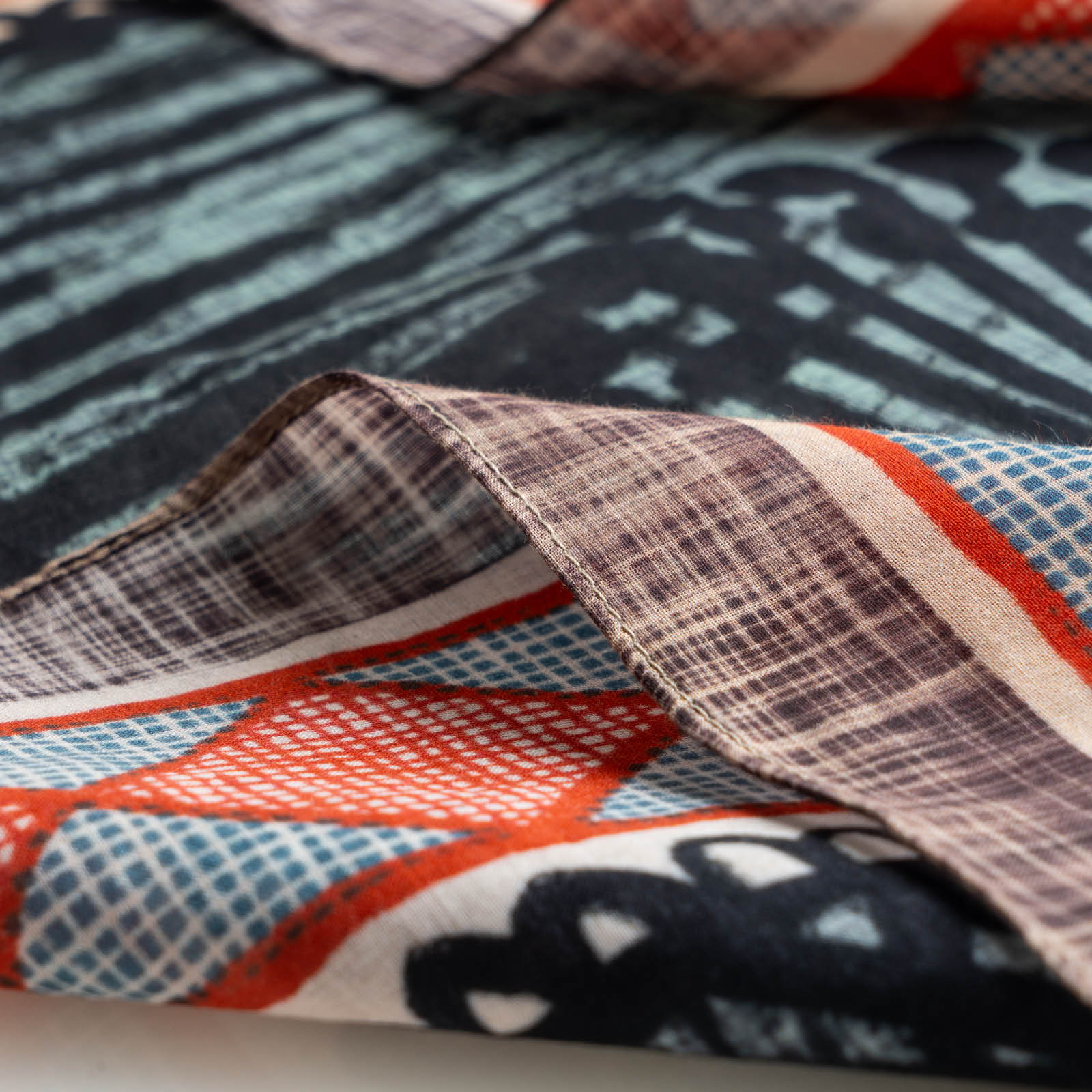 New Dawn - Mantilla Scarf - Image 7
