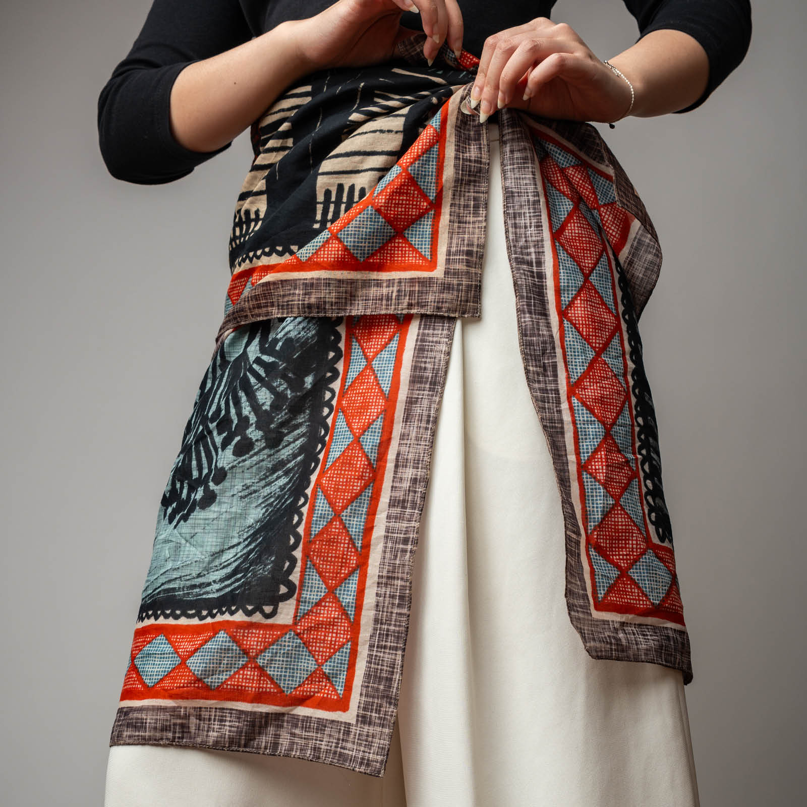 New Dawn - Mantilla Scarf - Image 8