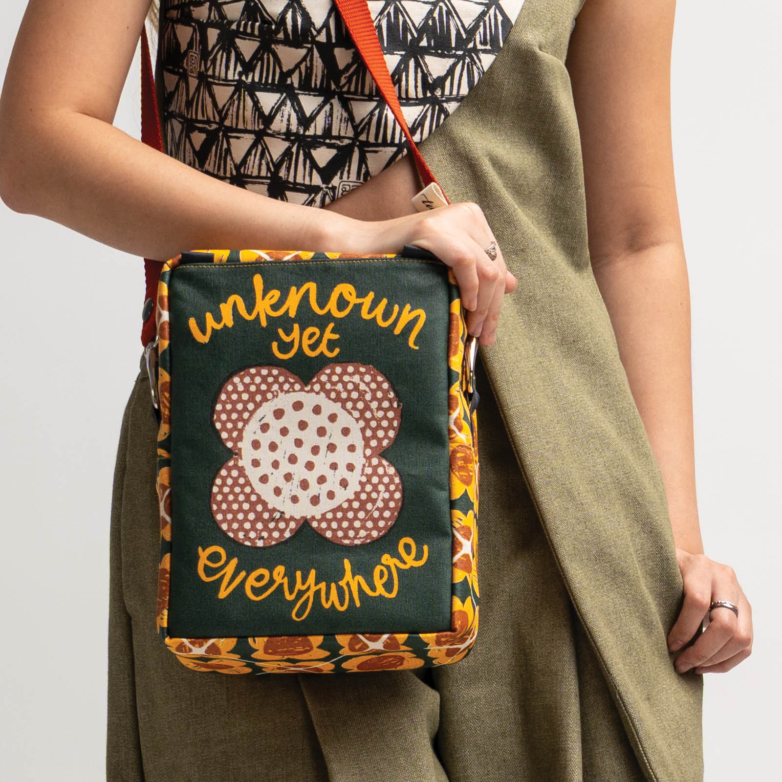 Royal Circus - Originals Omni Bag - Image 7