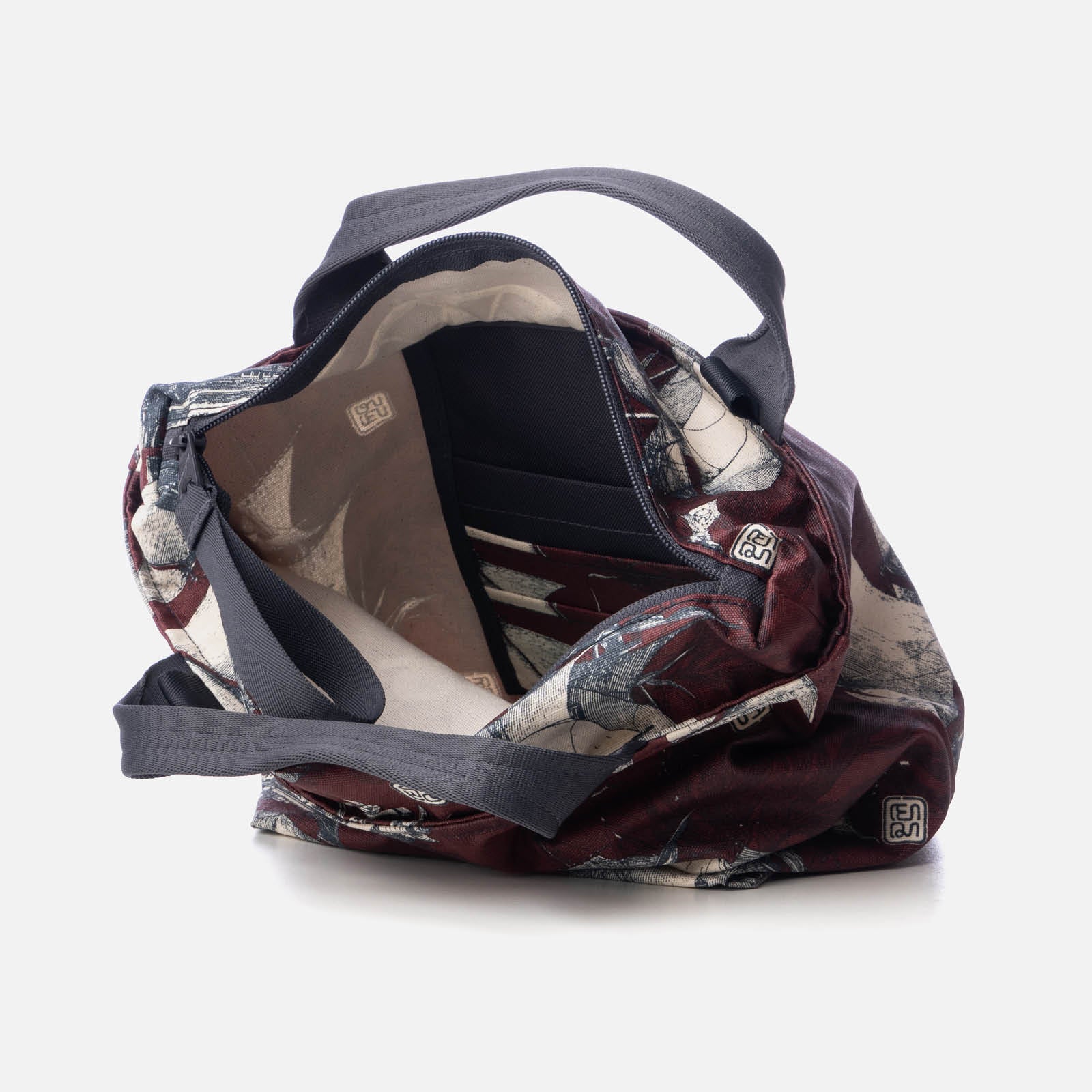 Pinisi Classic - Cosmopolitan Tote - Image 6