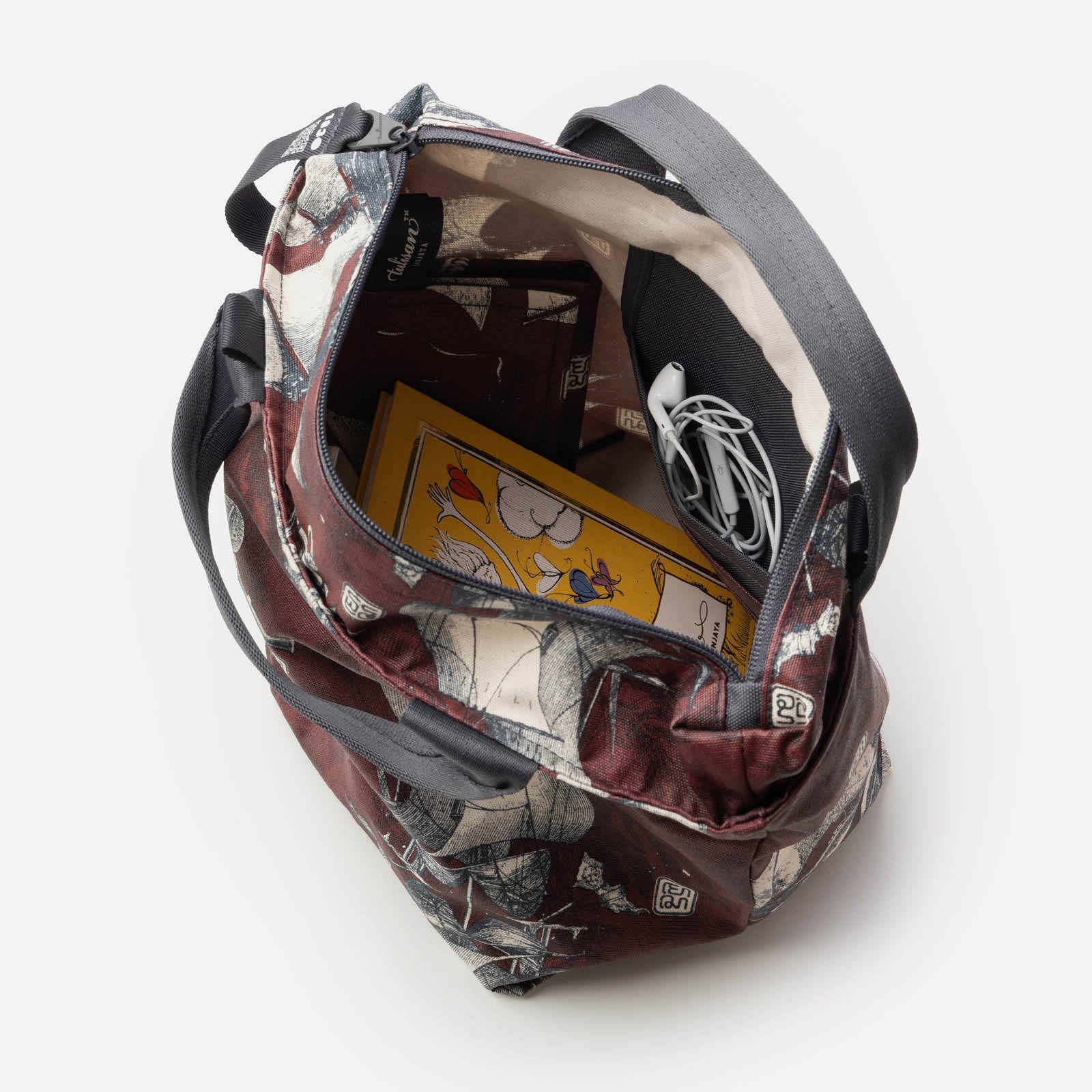 Pinisi Classic - Cosmopolitan Tote - Image 7