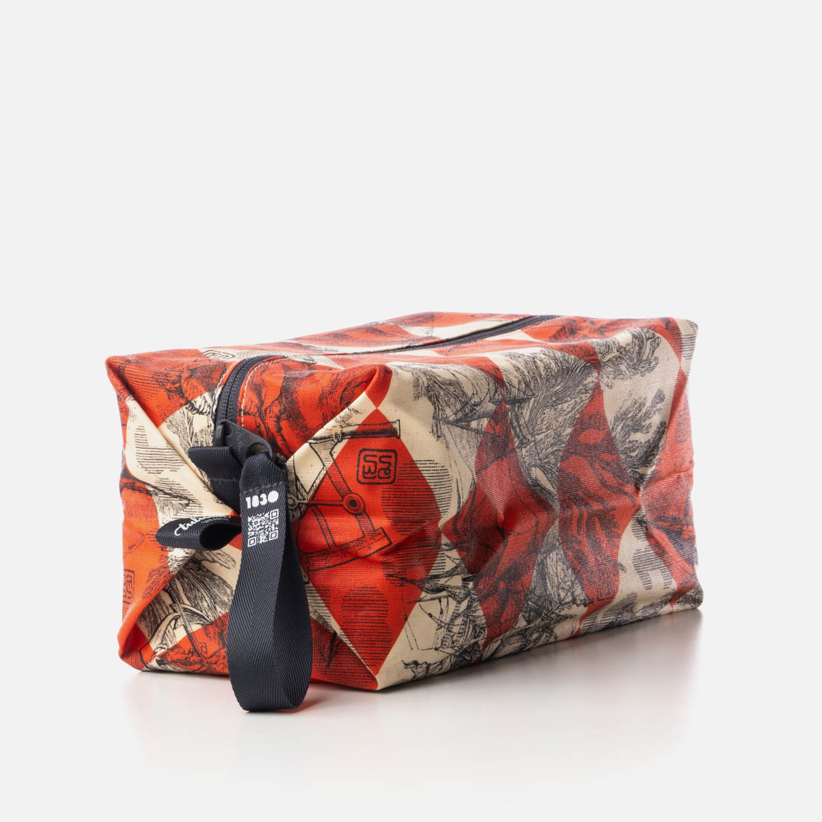 Pinisi Wajik - Medium Cube - Image 4