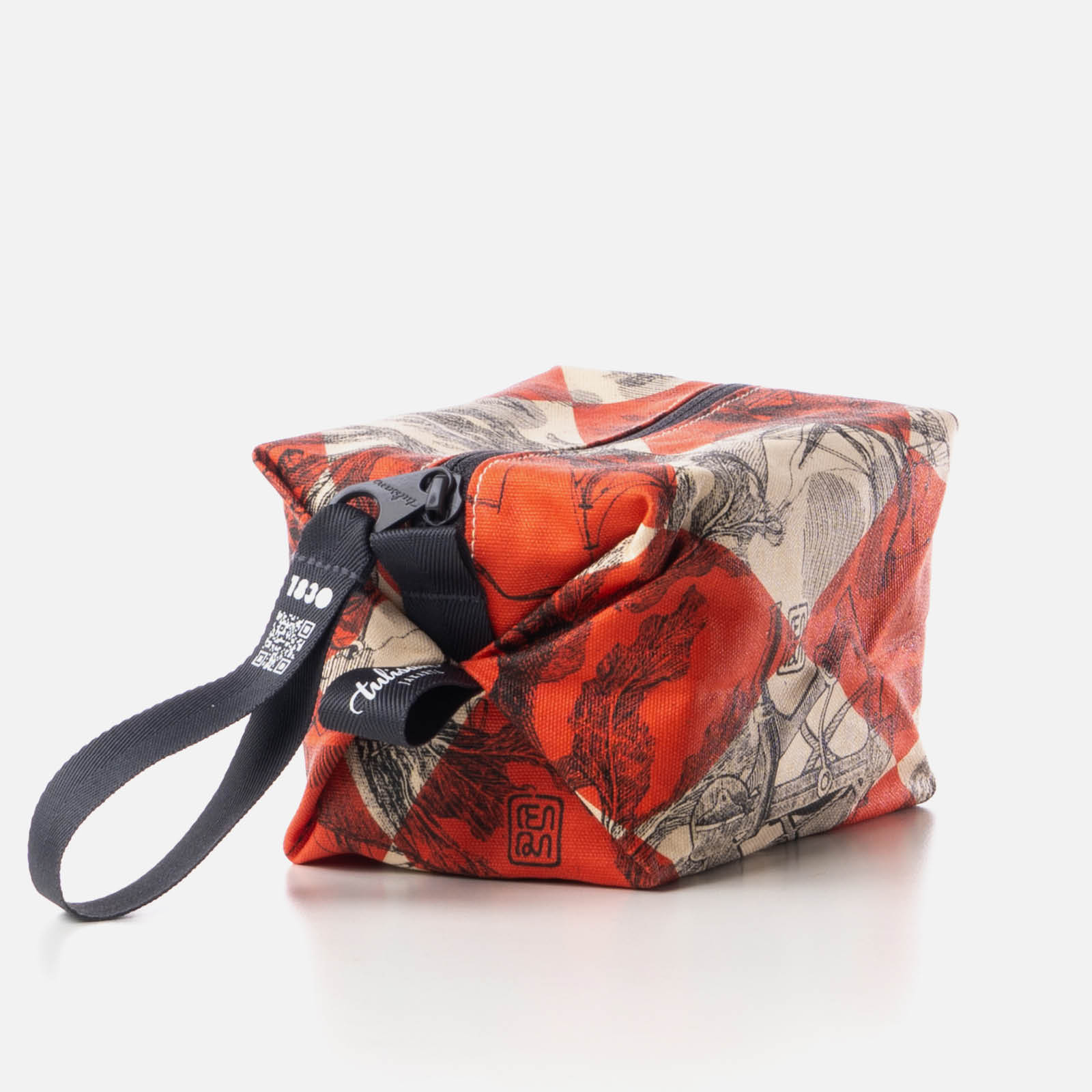 Pinisi Wajik - Small Cube - Image 3