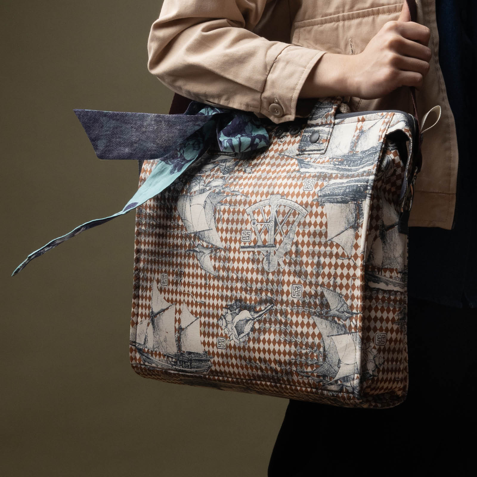Pinisi Wajikito - Typographer Bag - Image 4