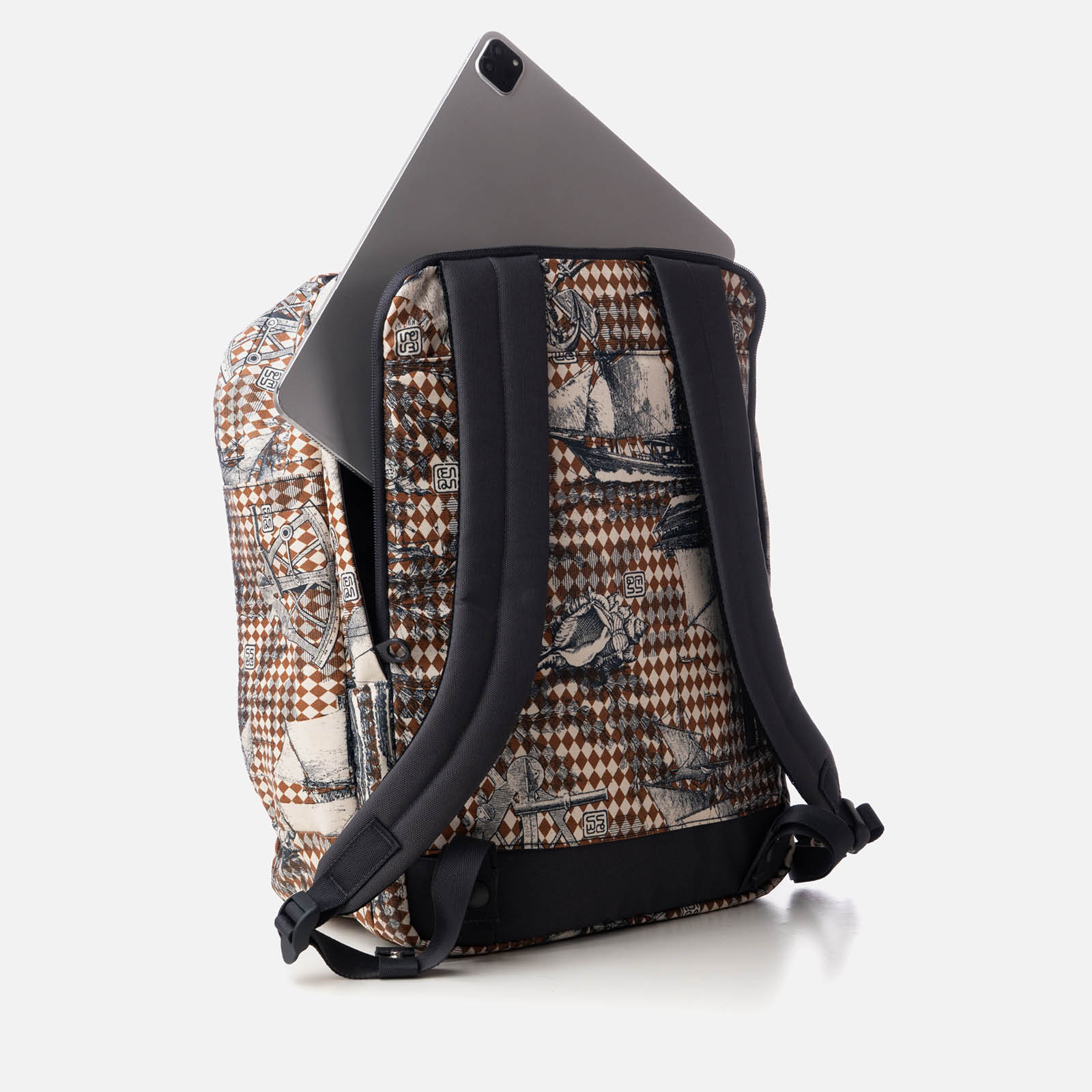 Pinisi Wajikito - Wander Rucksack - Image 4