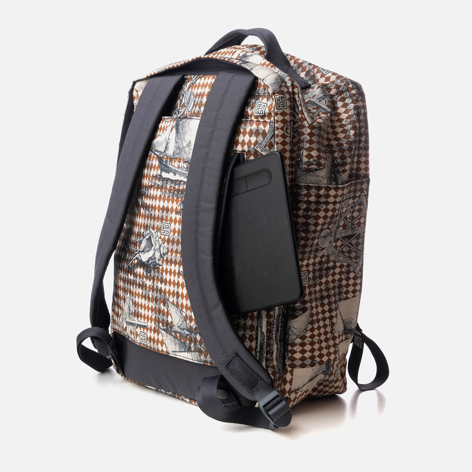 Pinisi Wajikito - Wander Rucksack - Image 5