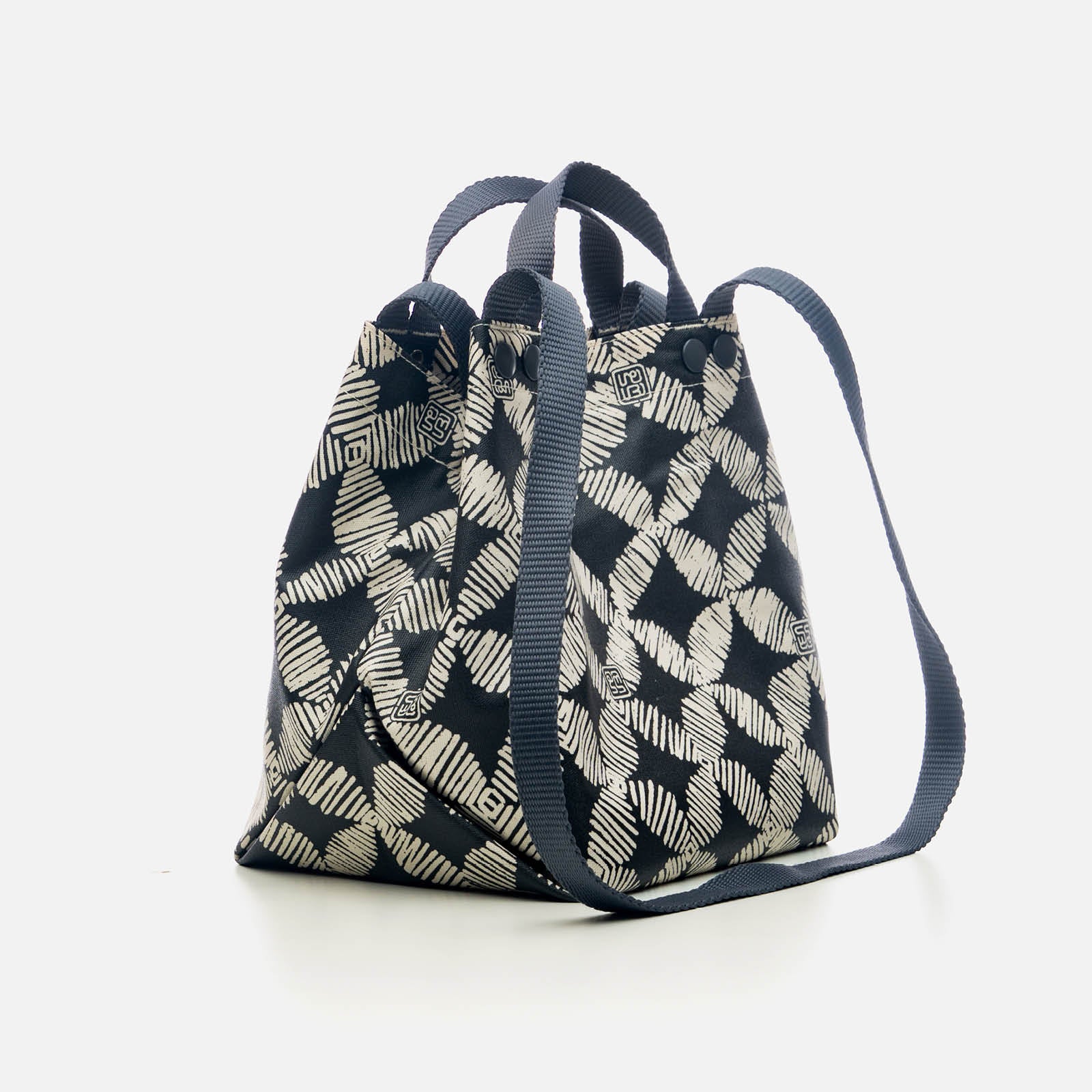 Postmo Kawung - Hobbit Tote - Image 3