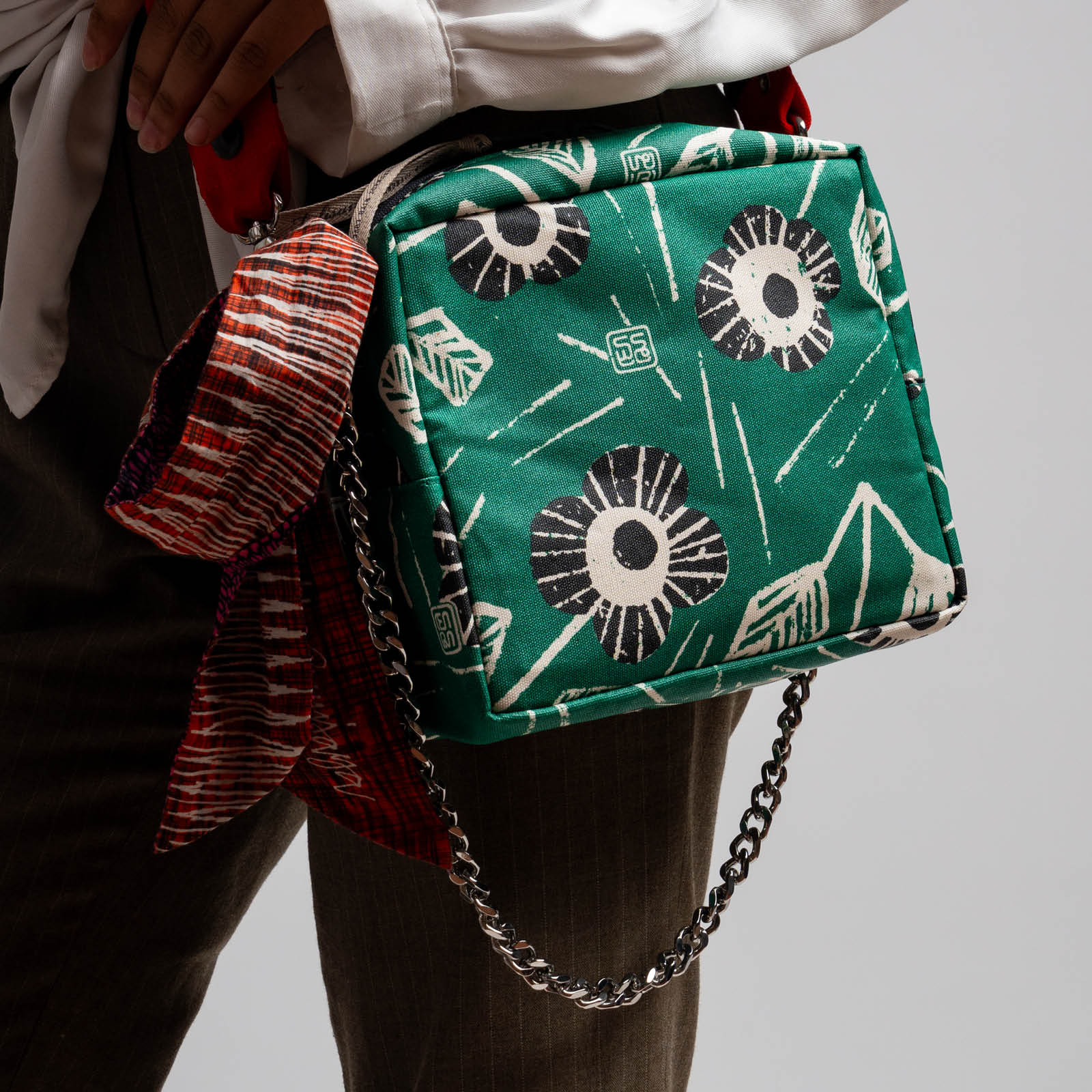 Postmo Kebunku - Novela Bag - Image 5