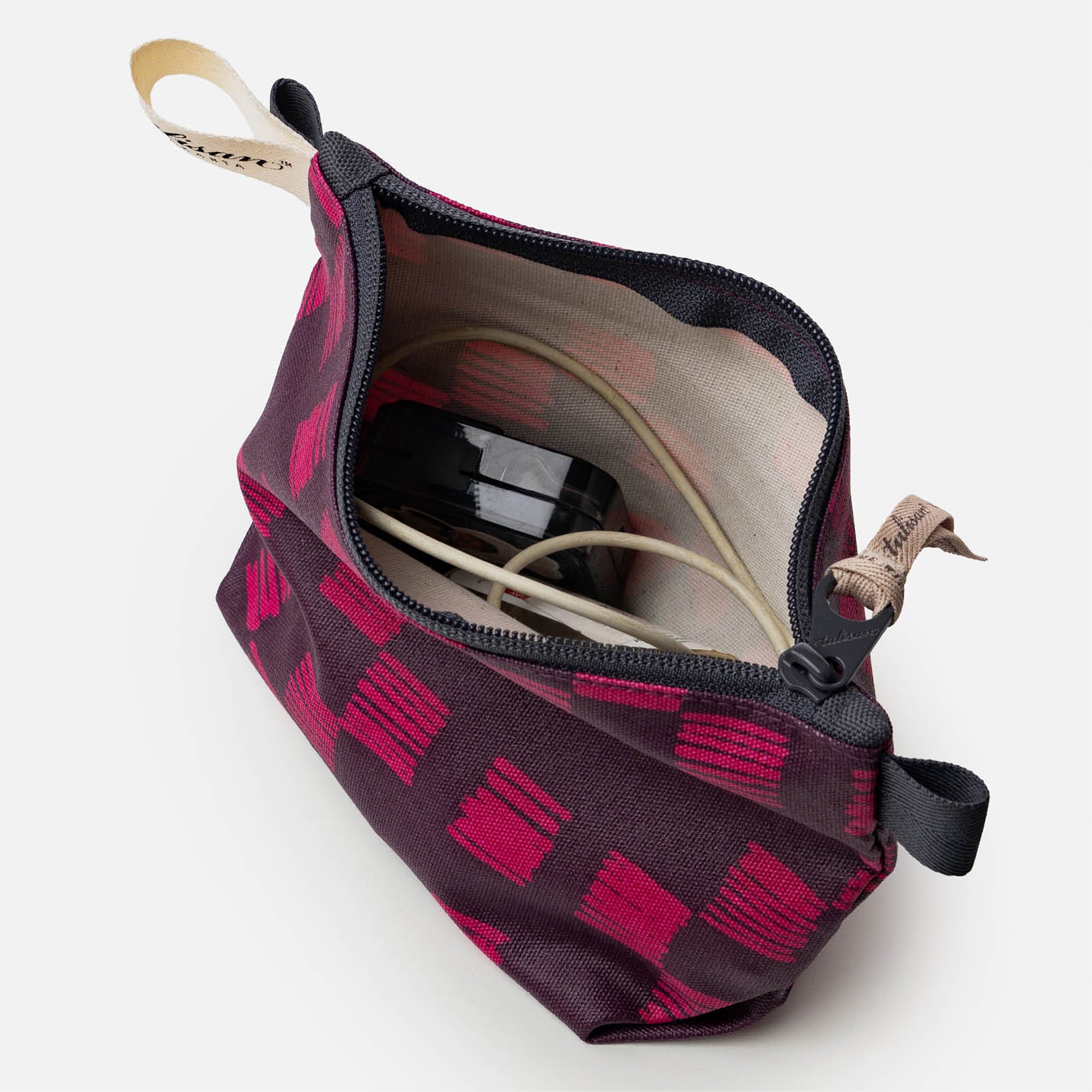 Postmo Ulos I - Small Organizer - Image 3