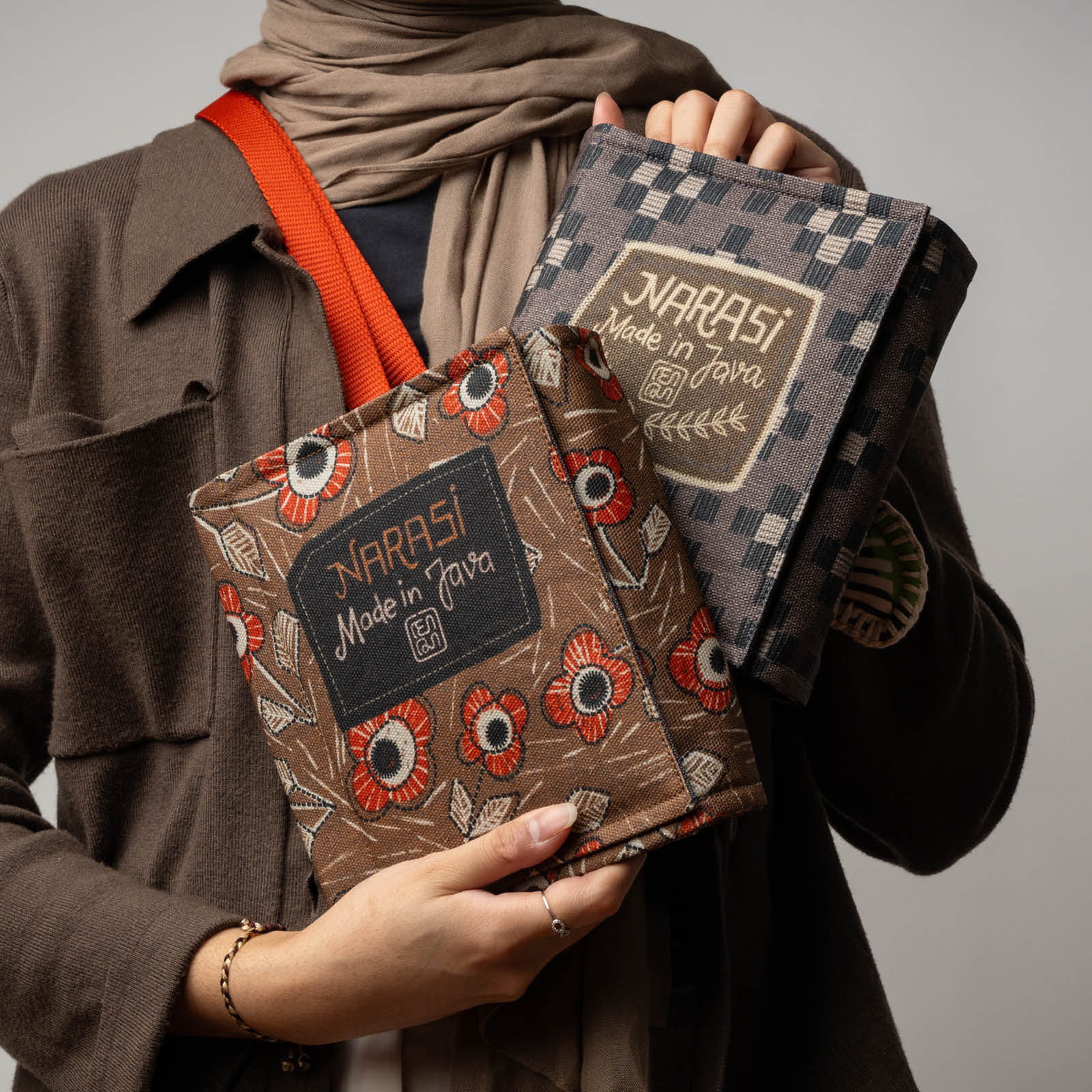 Postmo Ulos - Narasi Clutch - Image 7