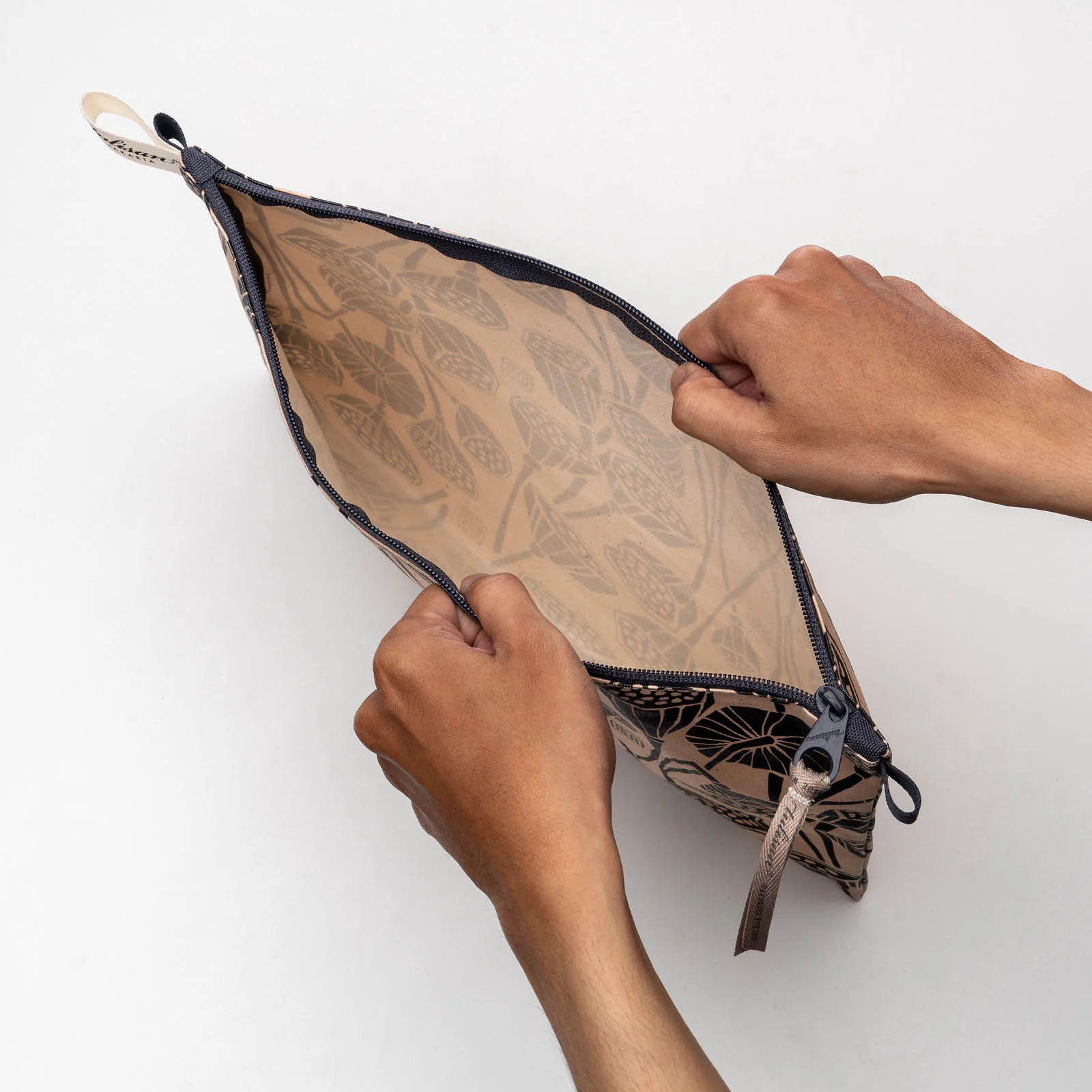 Seedpod - Large Pouch - Image 5