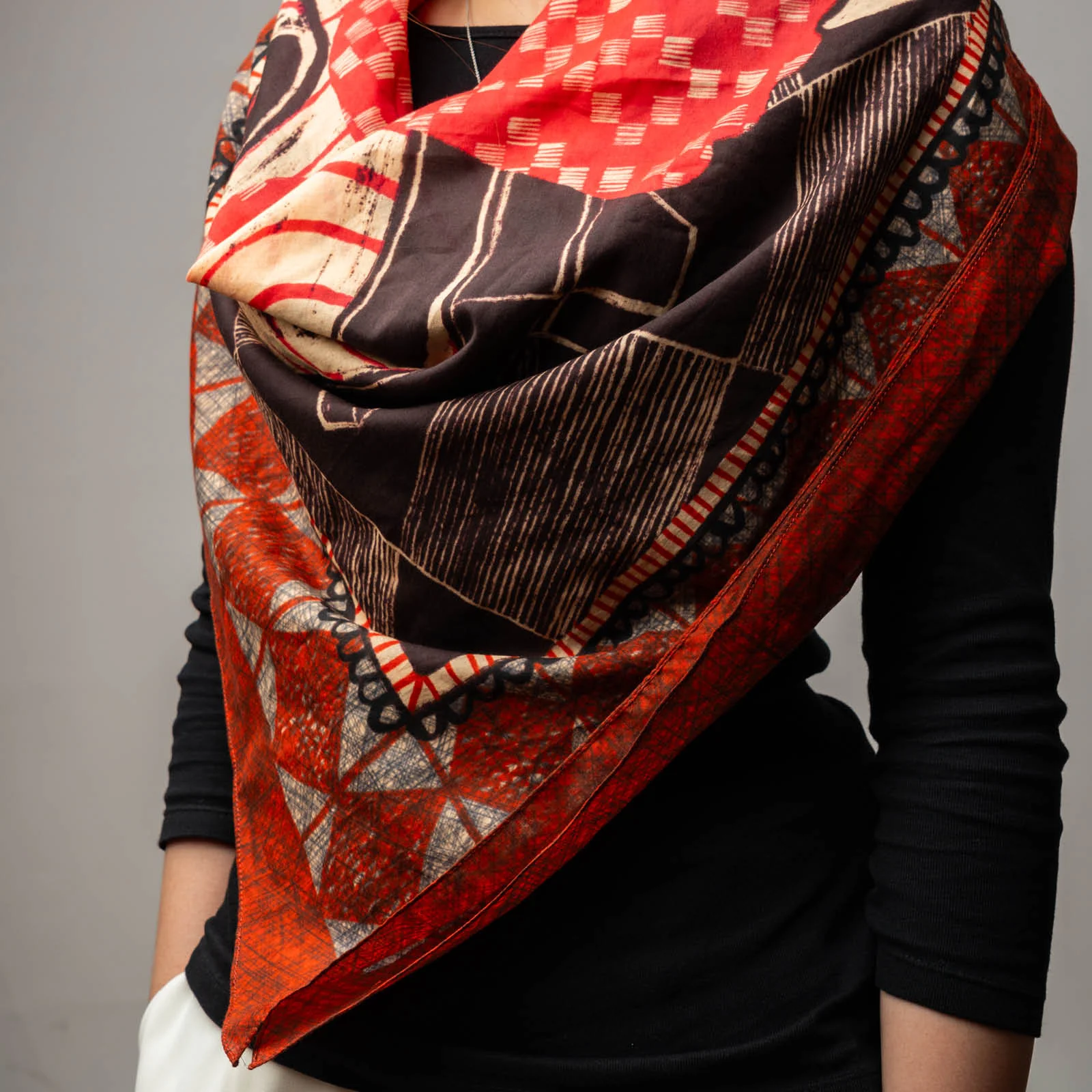 Marian's Legacy - Mantilla Scarf - Image 6