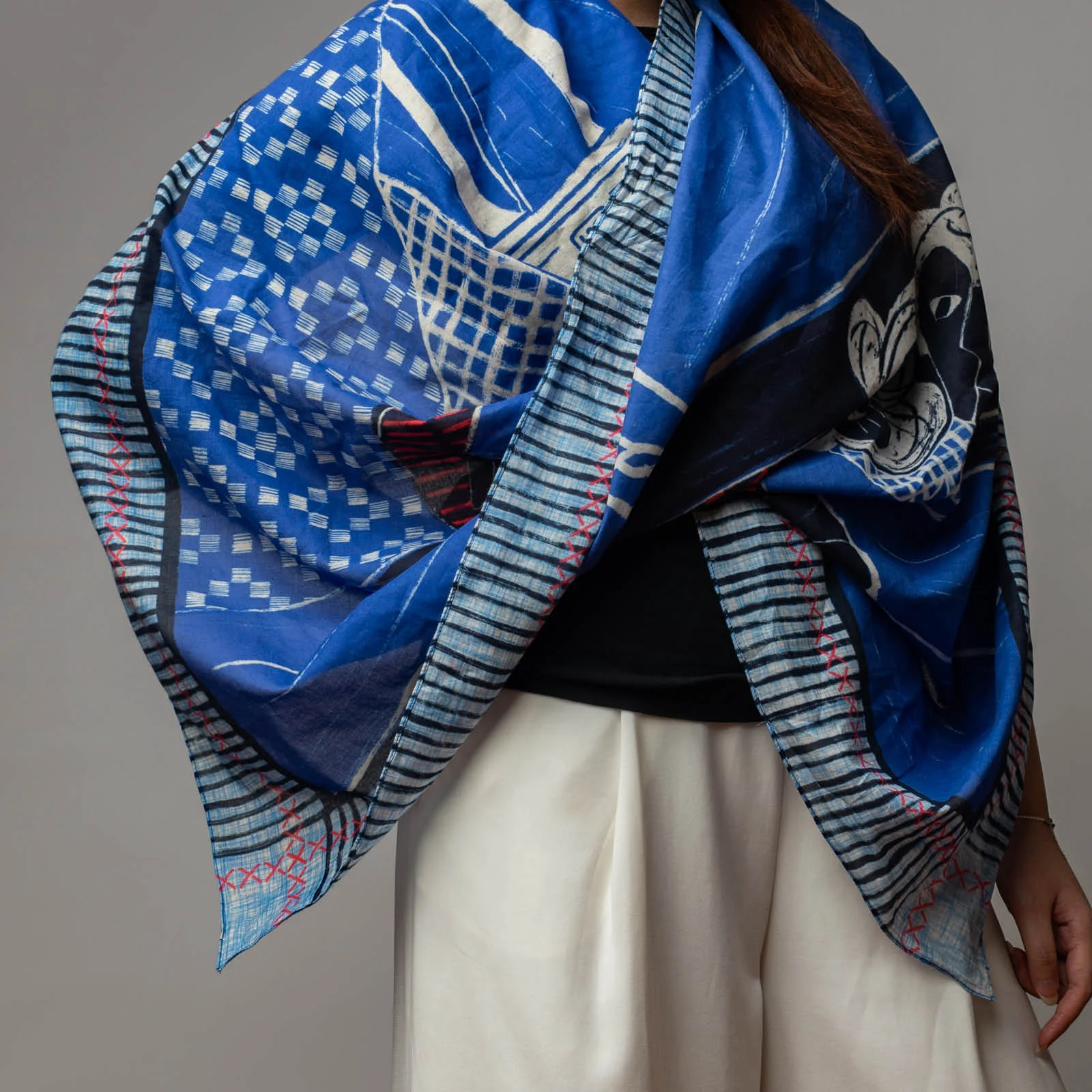 Twin Souls - Mantilla Scarf - Image 8