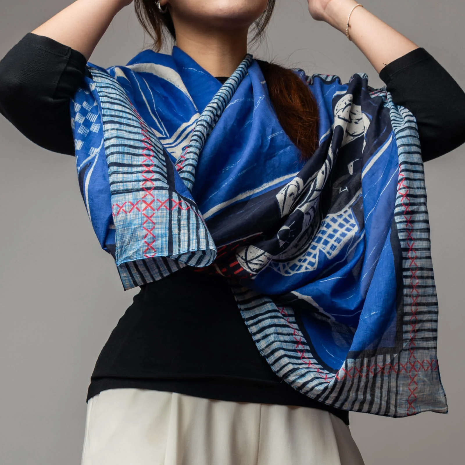 Twin Souls - Mantilla Scarf - Image 9